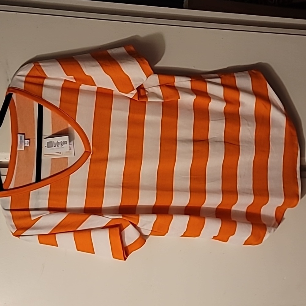 LULA ROE T-shirt, Women's Size L = NWT